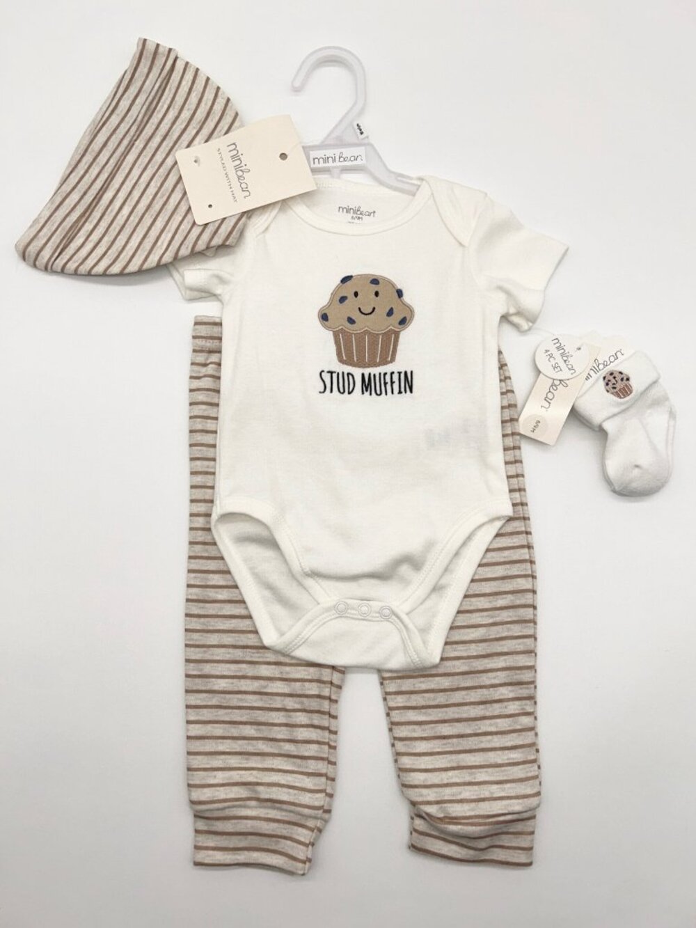 NWT Mini Bean Boys 6/9M 4pc Stud Muffin Outfit Set